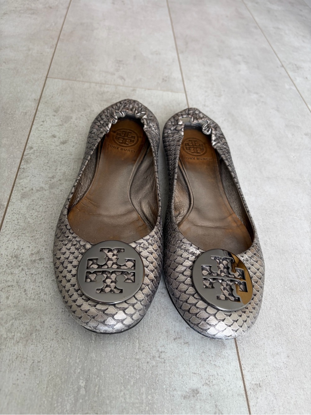 Tory Burch Textured Metallic Logo Ballet Flats